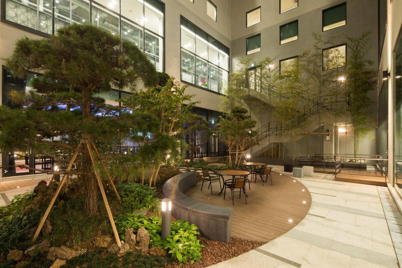 Orakai Cheonggyesan Hotel, BW Premier Collection Seoul Eksteriør billede